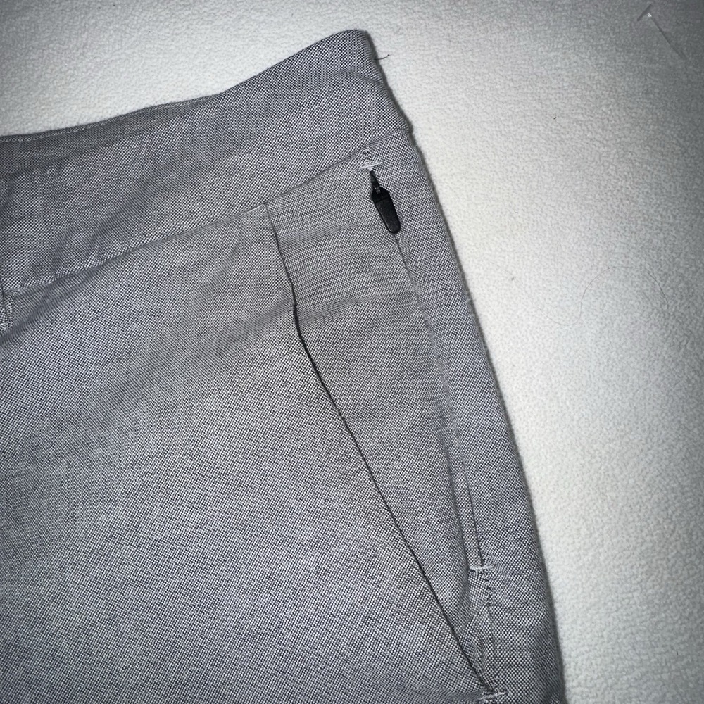Lululemon Shorts Commission Relaxed Light Gray Quick Oxford 11" Sz 34 Golf - Picture 4 of 11